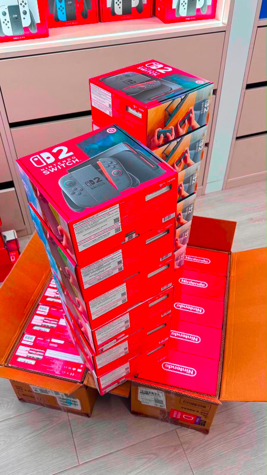 Nintendo Switch Console (Neon Blue and Neon Red / Gray)